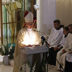 Nadbiskup Kutleša predvodio misno slavlje i blagoslovio kip sv. Jeronima u Župi Maksimir